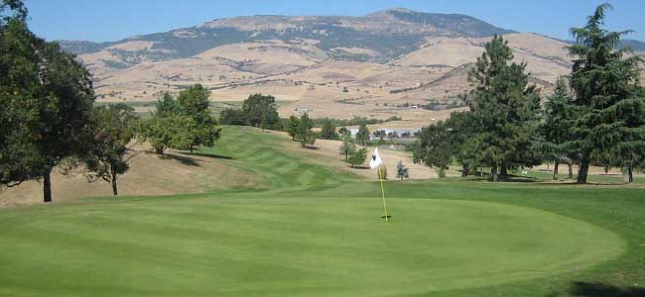 Oak Knoll Golf Course